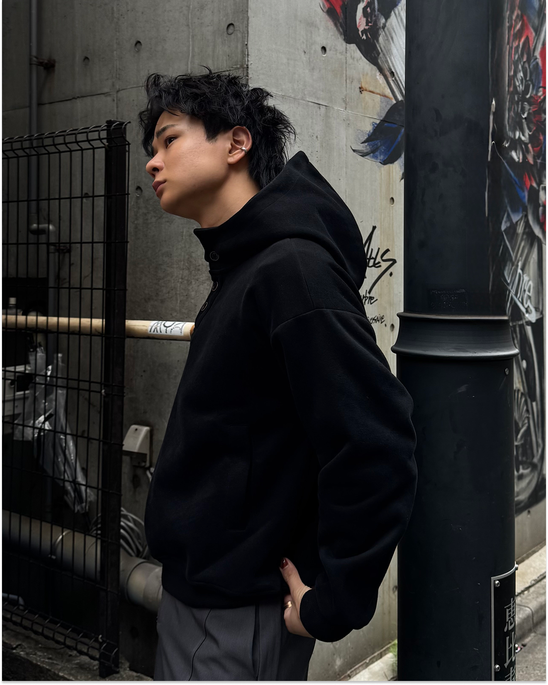 【即納】ボタンフーディー TO5000