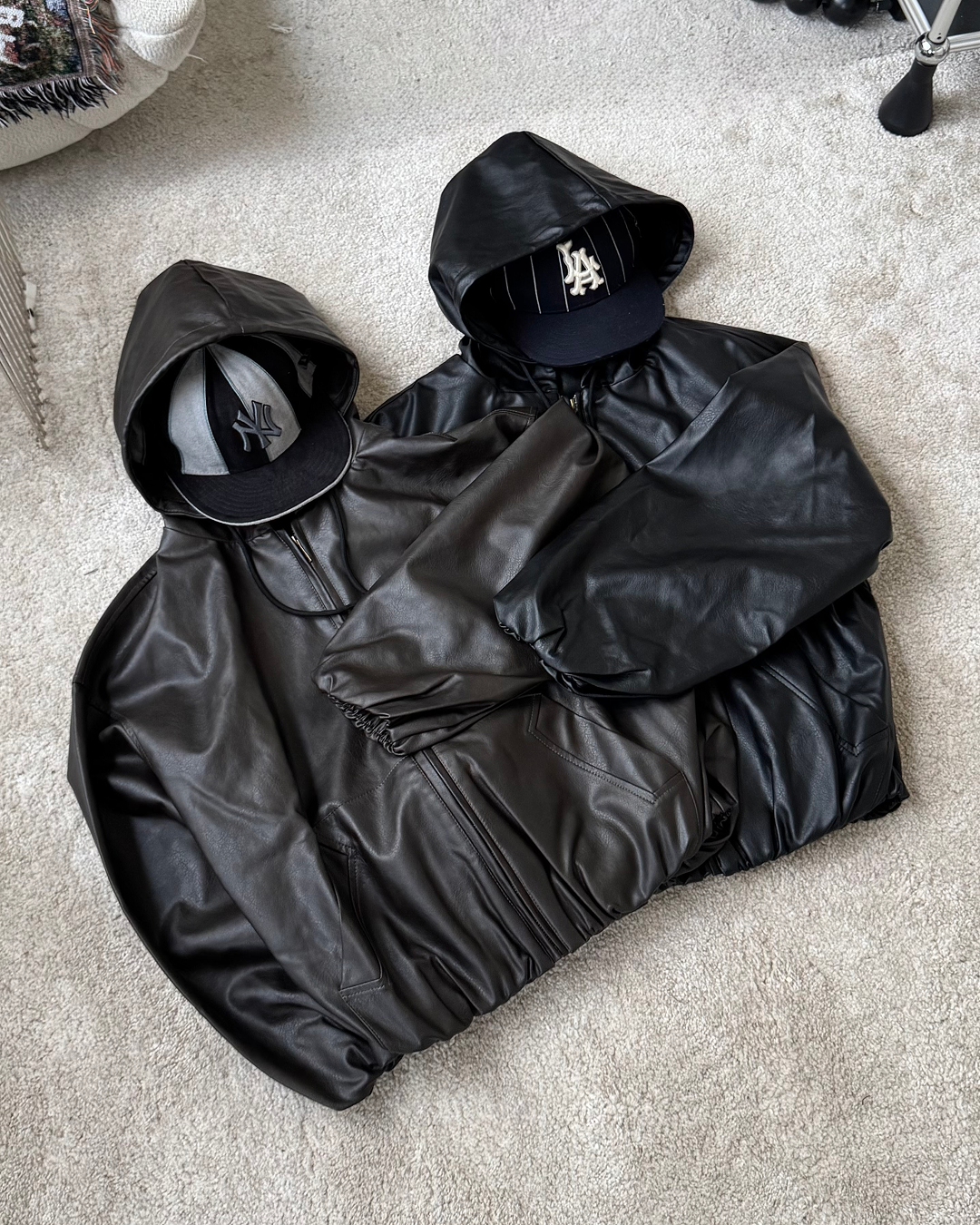 即納】PUレザーフードショートブルゾン TO5005 – YOLO(ヨロ 即納】PUレザーフードショートブルゾン TO5005 – YOLO(ヨロ