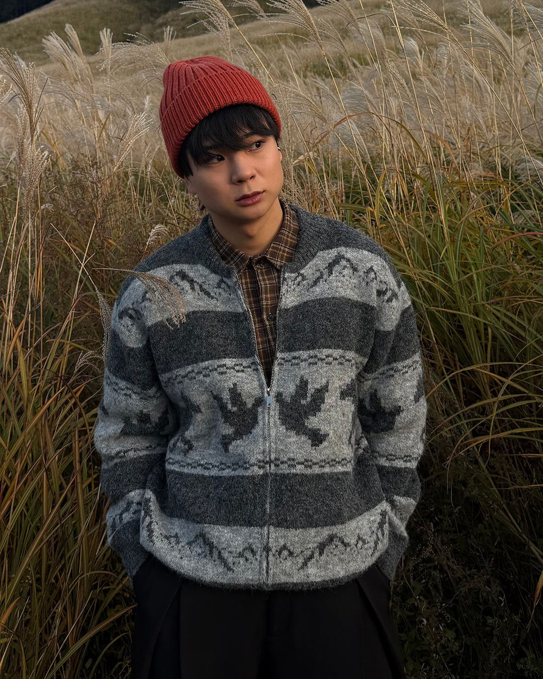 【即納】カウチンデザインジップニット TO5042