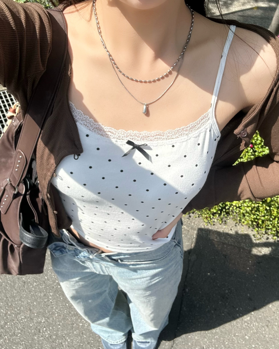 ドット柄フリルデザインキャミソール　カップ付き
TT0001