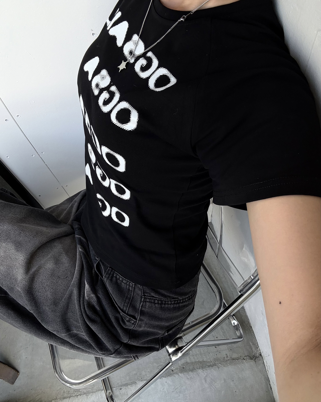 タイト英字プリントTシャツ UI0056