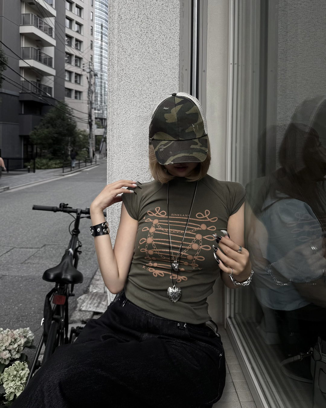 スクリプトロゴスリーブTシャツ UI0074