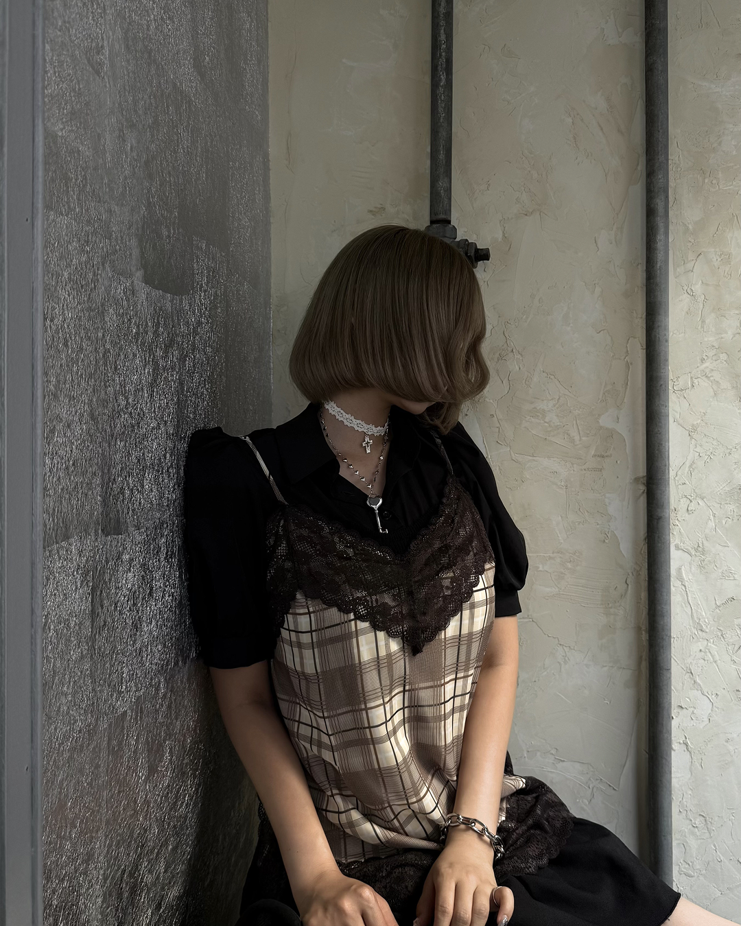 ホワイトレースクロスストラップチョーカーラブキーネックレス UI0102
