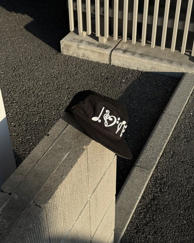 レトロ音符文字刺繍フラットキャップ UI0148