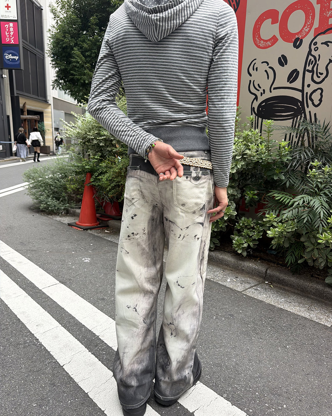 グランジグラフィックワイドバギーパンツ UT0023