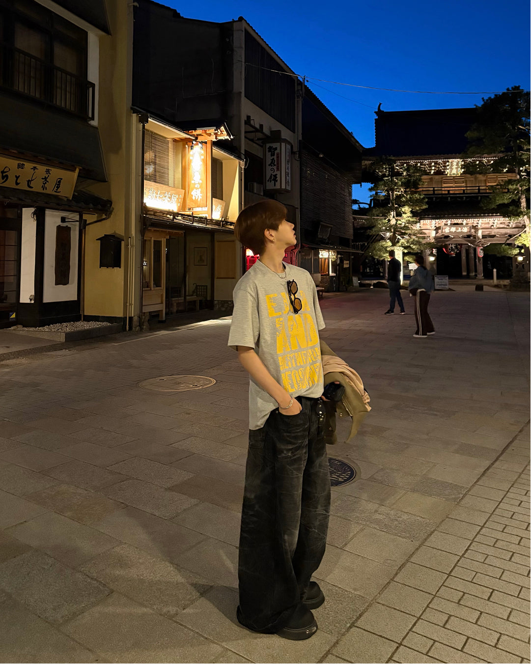 ヴィンテージグラフィックTシャツ WG0371 – YOLO（ヨロ