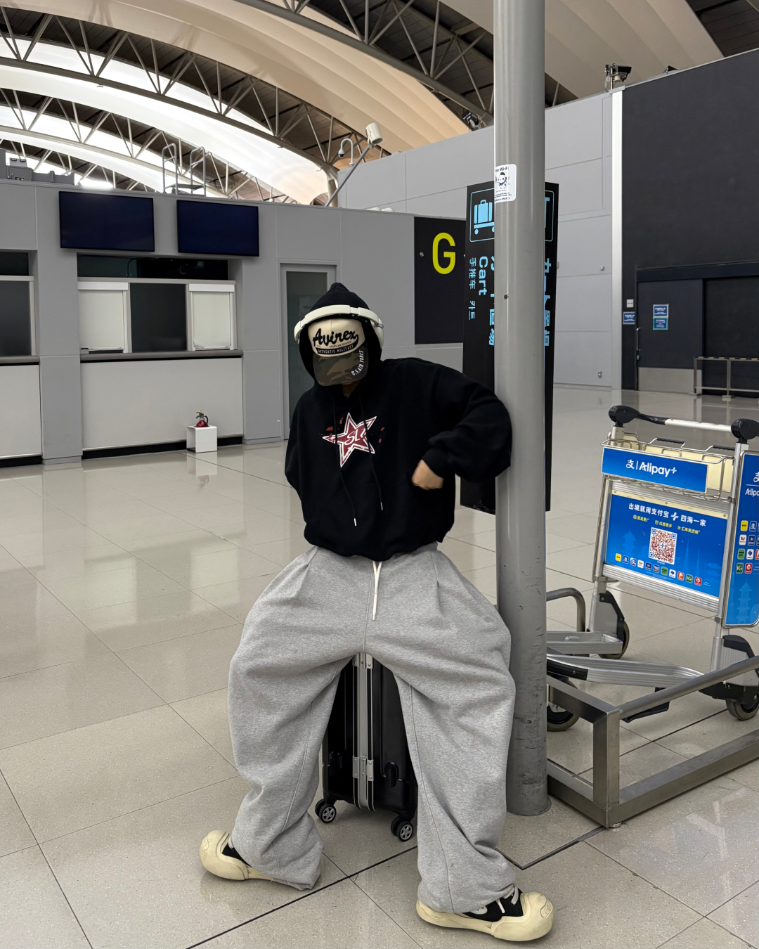 【11/25 19:00販売開始 オリジナル 即納】スタッズグラフィックデザインパーカー WG6000