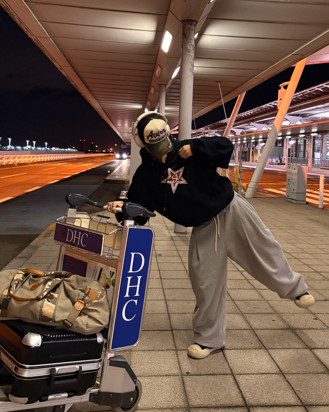 【11/25 19:00販売開始 オリジナル 即納】スタッズグラフィックデザインパーカー WG6000