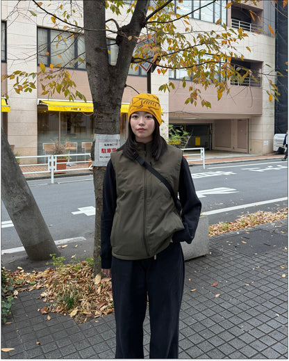 スタンドカラーナイロンベストジャケット
Y1728