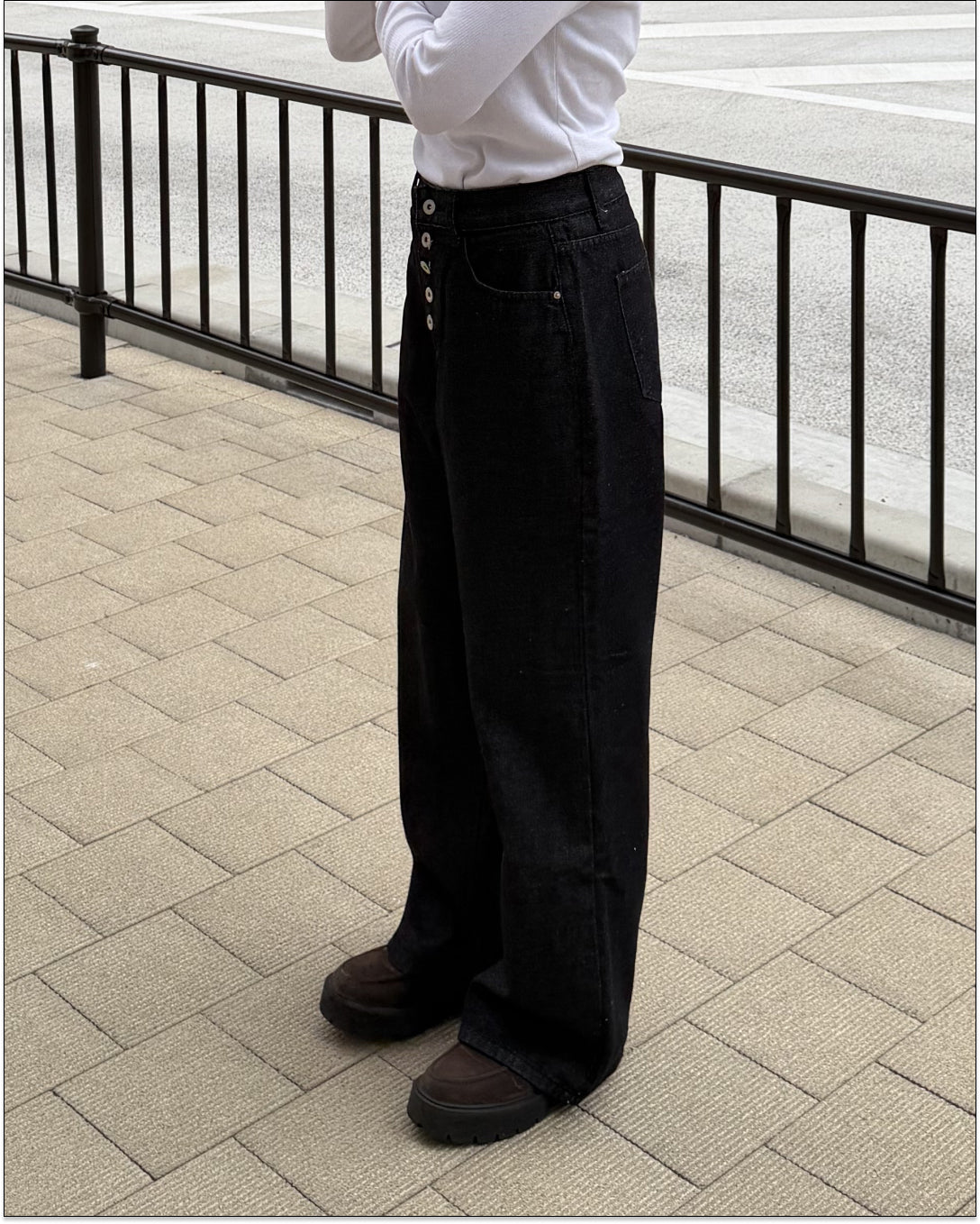 ボタンフライバルーンシルエットデニムパンツ
Y1732