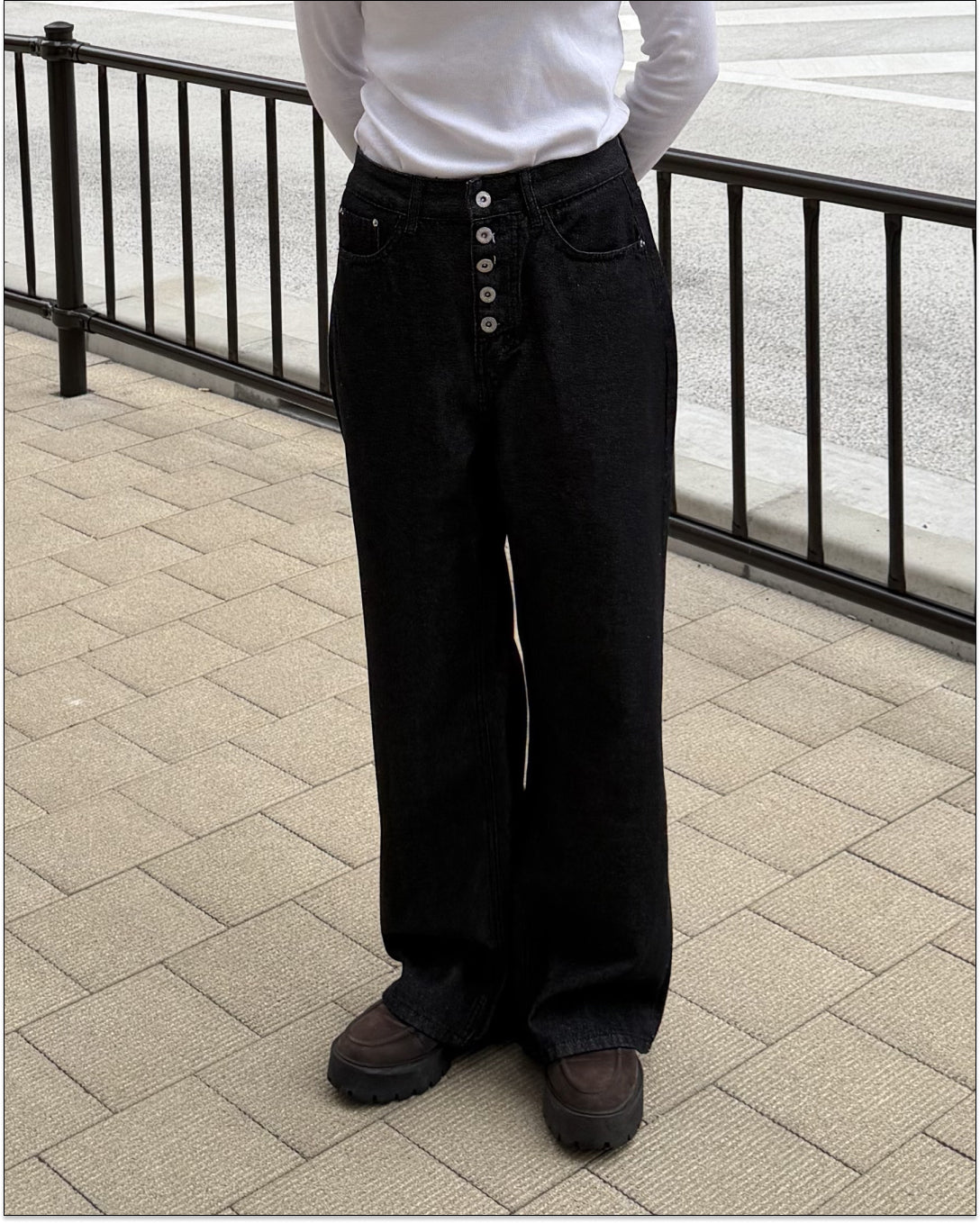 ボタンフライバルーンシルエットデニムパンツ
Y1732