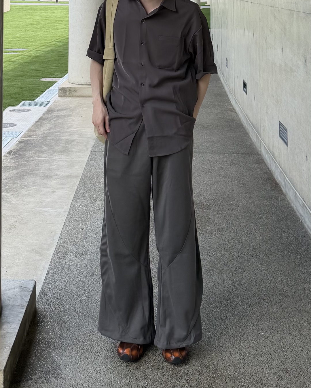 カーブデザインワイドレッグステッチパンツ YQ0044