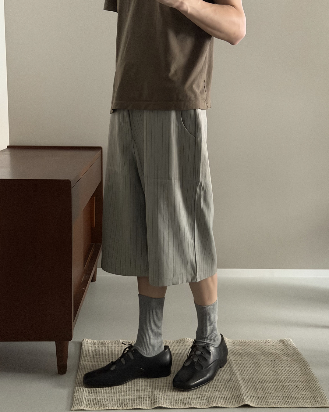 レトロカジュアルストライプクロップドパンツ
YQ0081