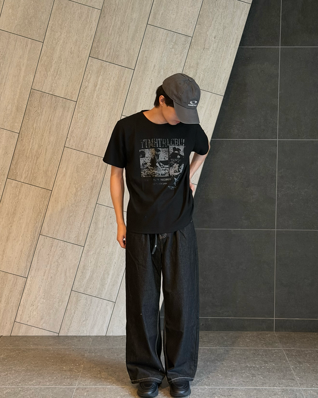 【7/10 18時販売開始】ノイズグラフィックTシャツYQ0101