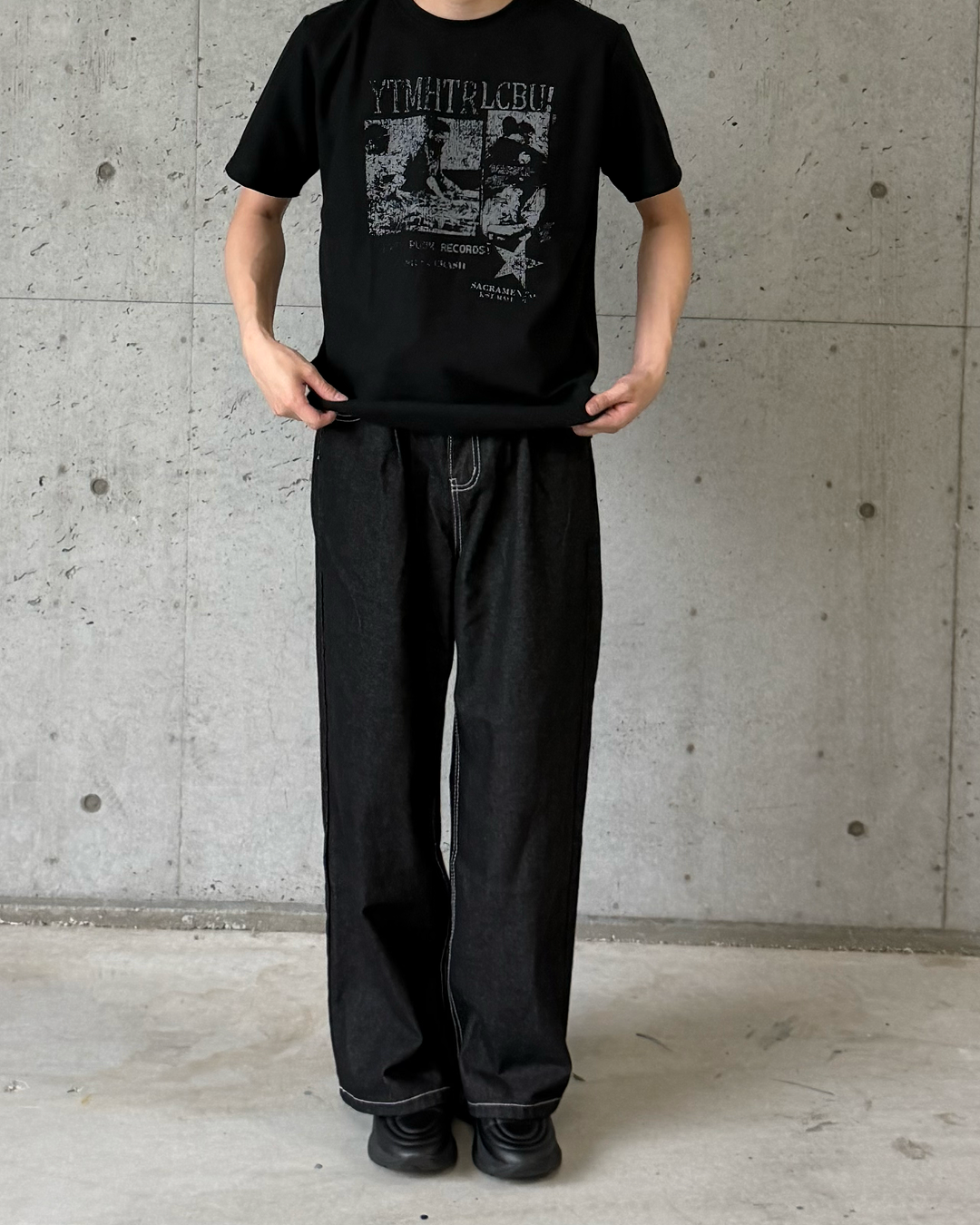 【7/10 18時販売開始】ノイズグラフィックTシャツYQ0101