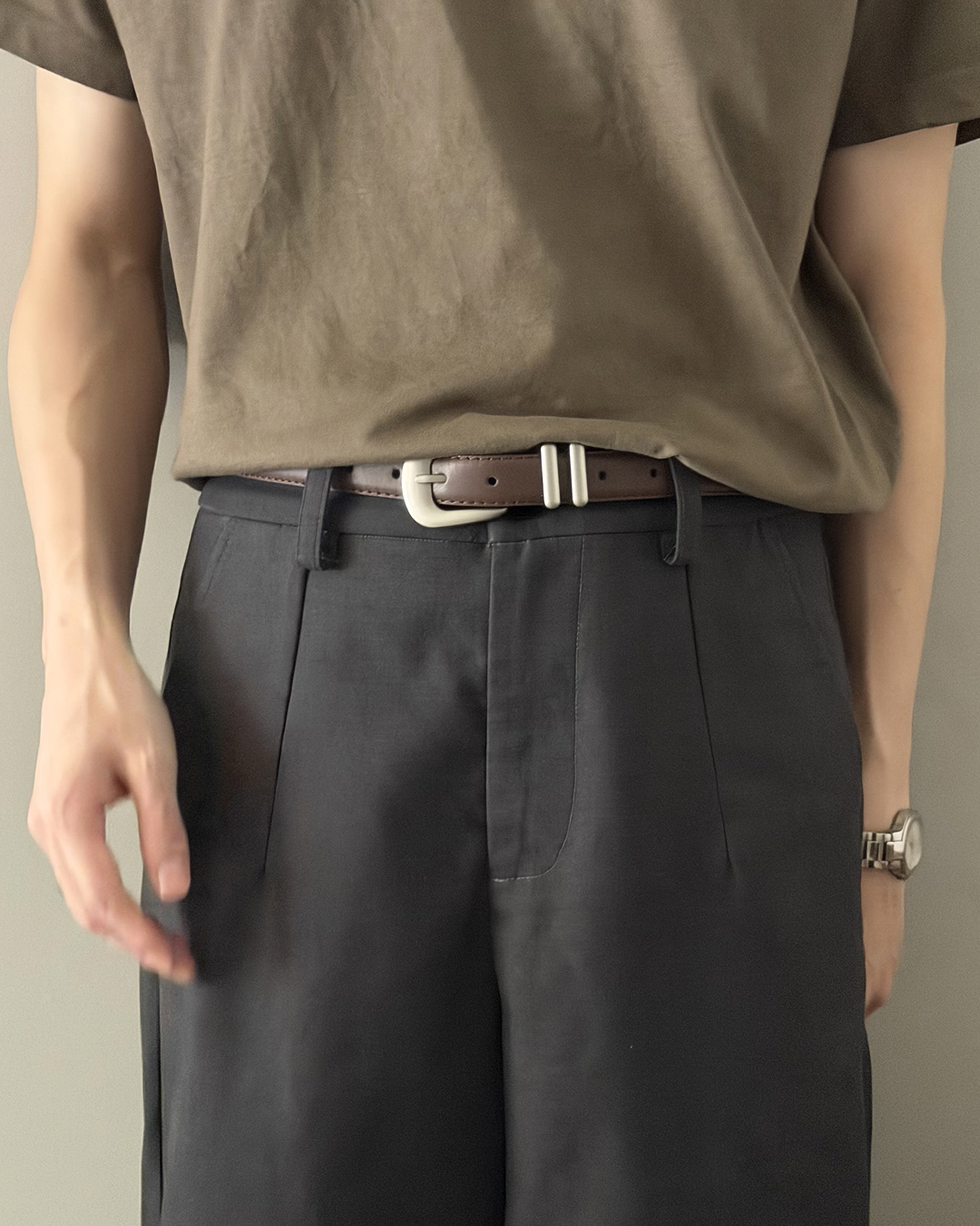 シルバーバックルデザインベルト
YQ0109