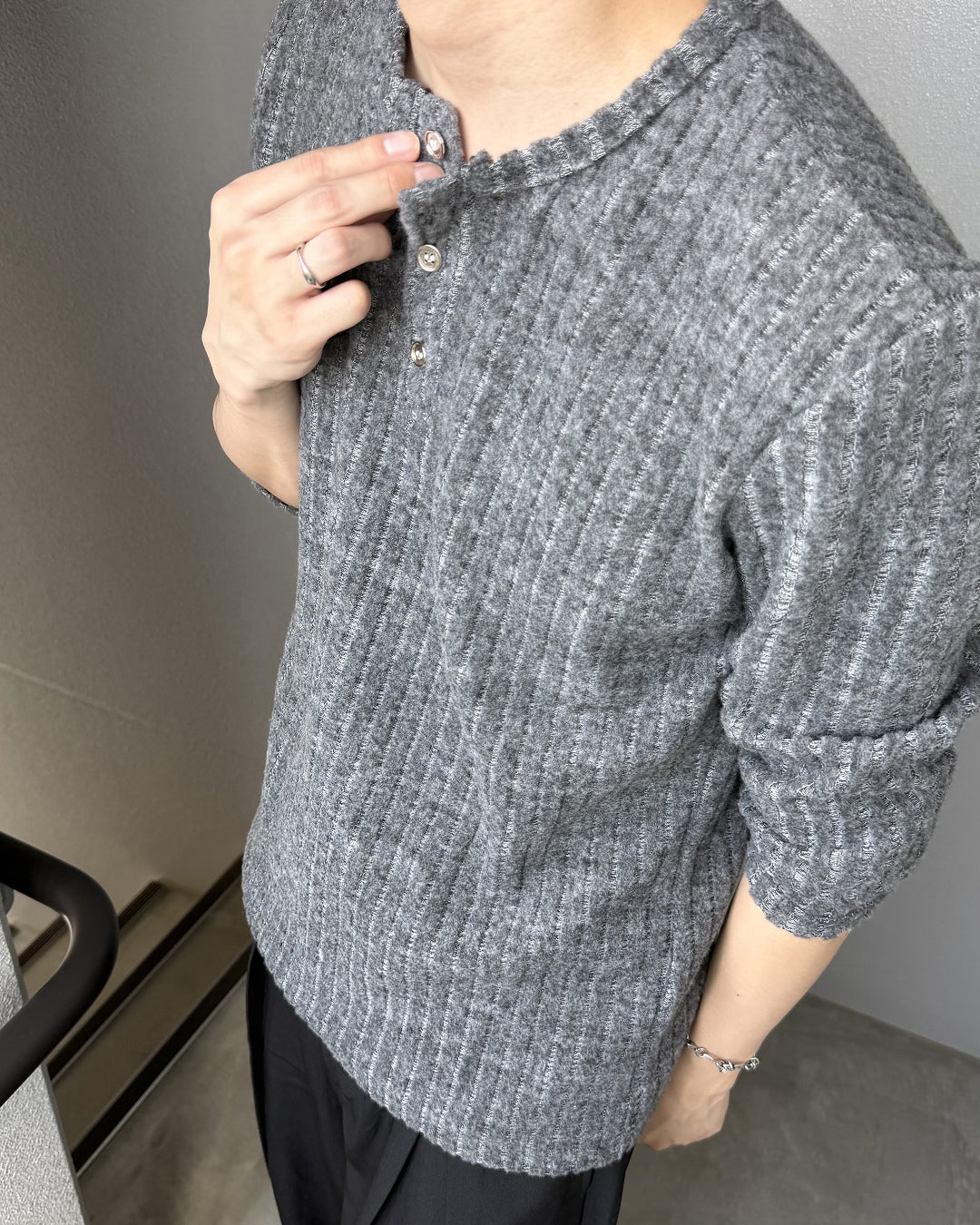 ニュアンスカラーリブヘンリーネックロンT YQ0118