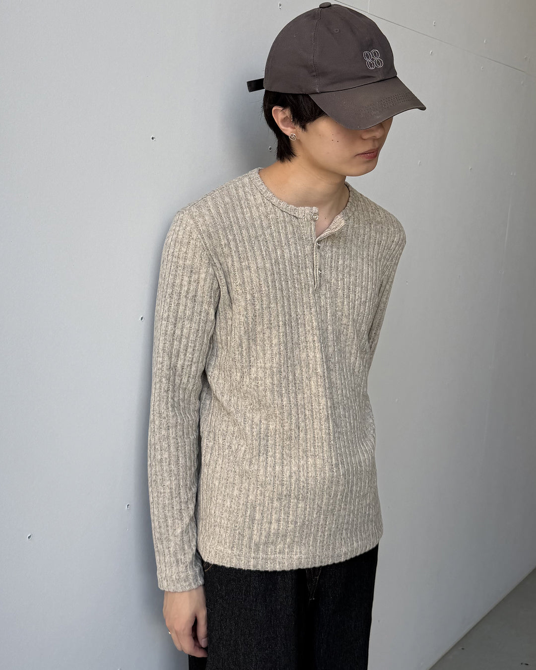 ニュアンスカラーリブヘンリーネックロンT YQ0118