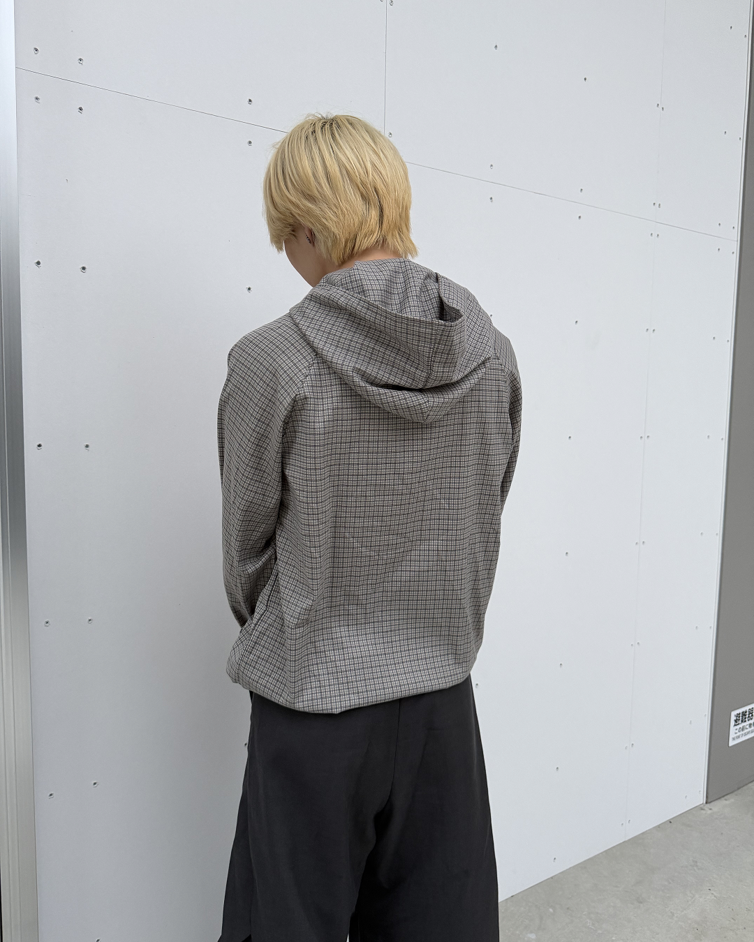 ドローコード付きハーフボタンフードチェックパーカー YQ0124