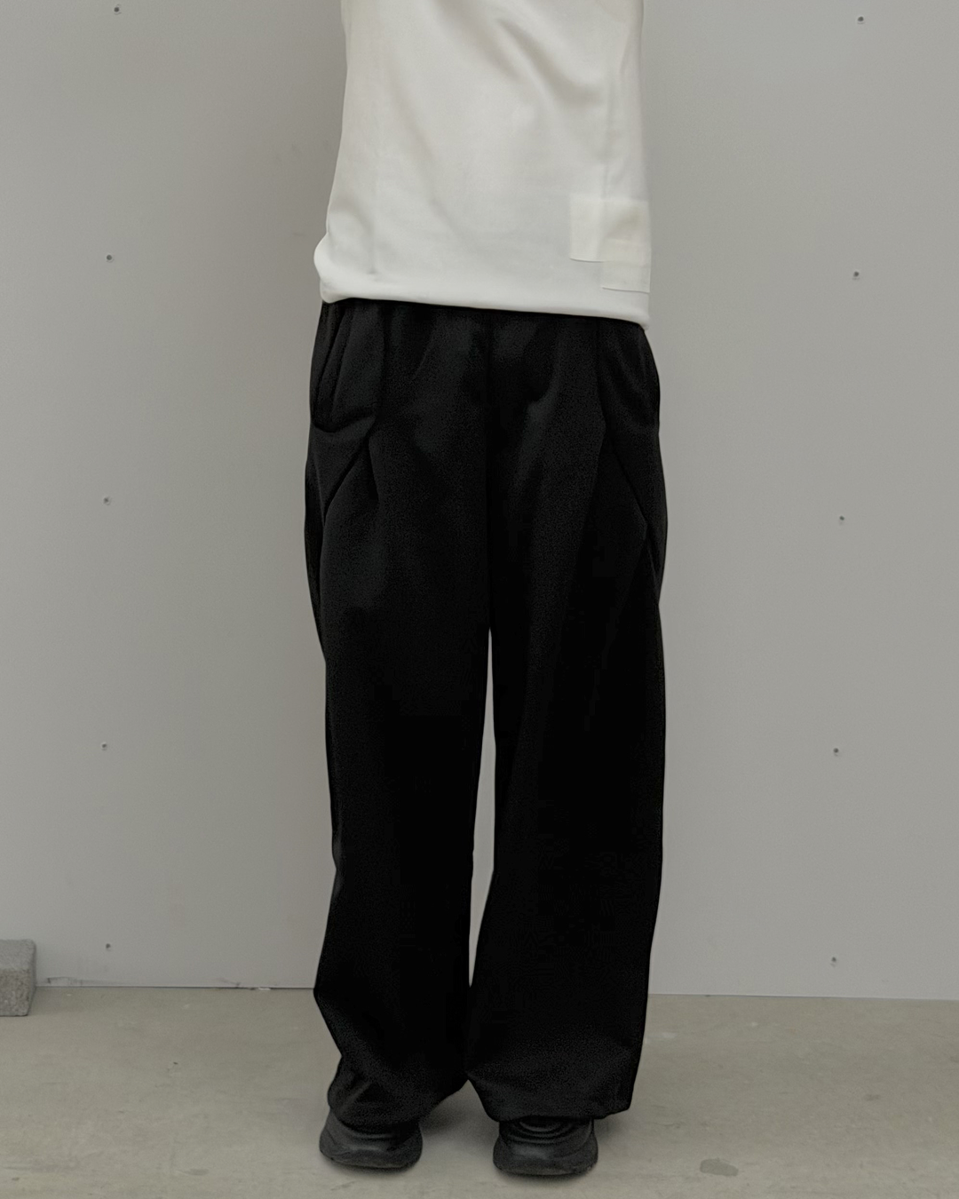 ストラクチャードカットスウェットパンツ YQ0125