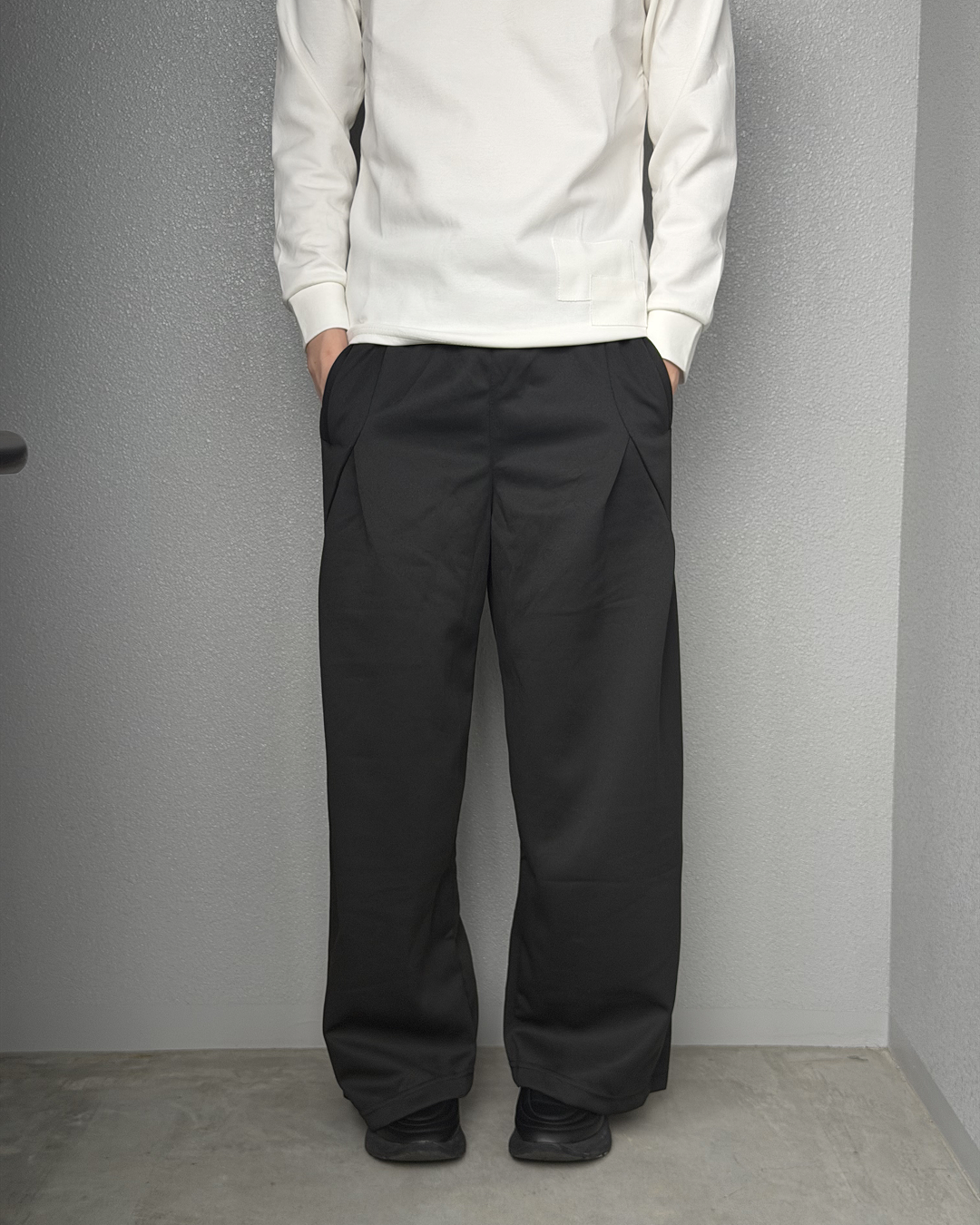 ストラクチャードカットスウェットパンツ YQ0125