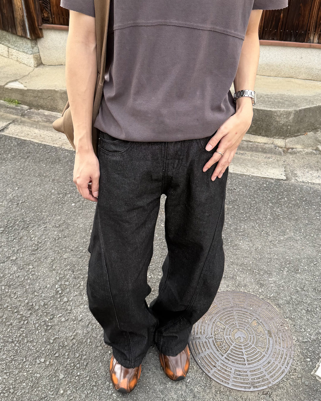 ルーズフィットブラックデニム YQ0168