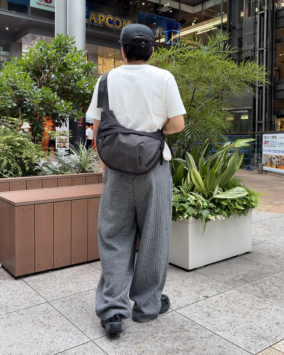 クレセントシルエットバッグ YT0027