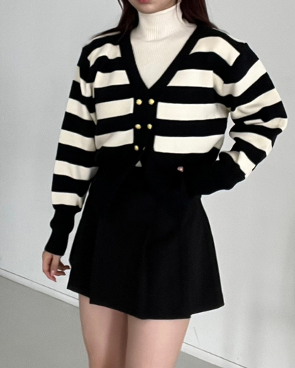 V-neck striped sweater Z0007