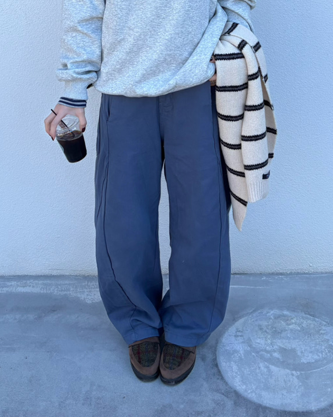 スモーキーブルーワイドチノパンツ IR0112