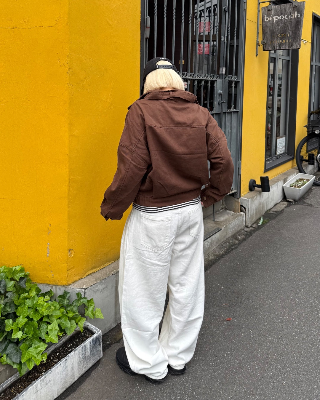 ボリュームカーブワイドパンツ KC0396